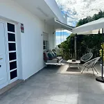 Casa Alba 펜션 *